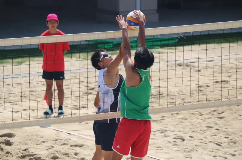 ビーチバレーボールの様子